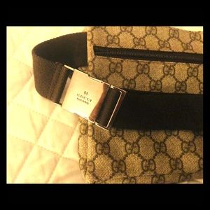 Auth Gucci belt bag /fannypack. Perfect cond